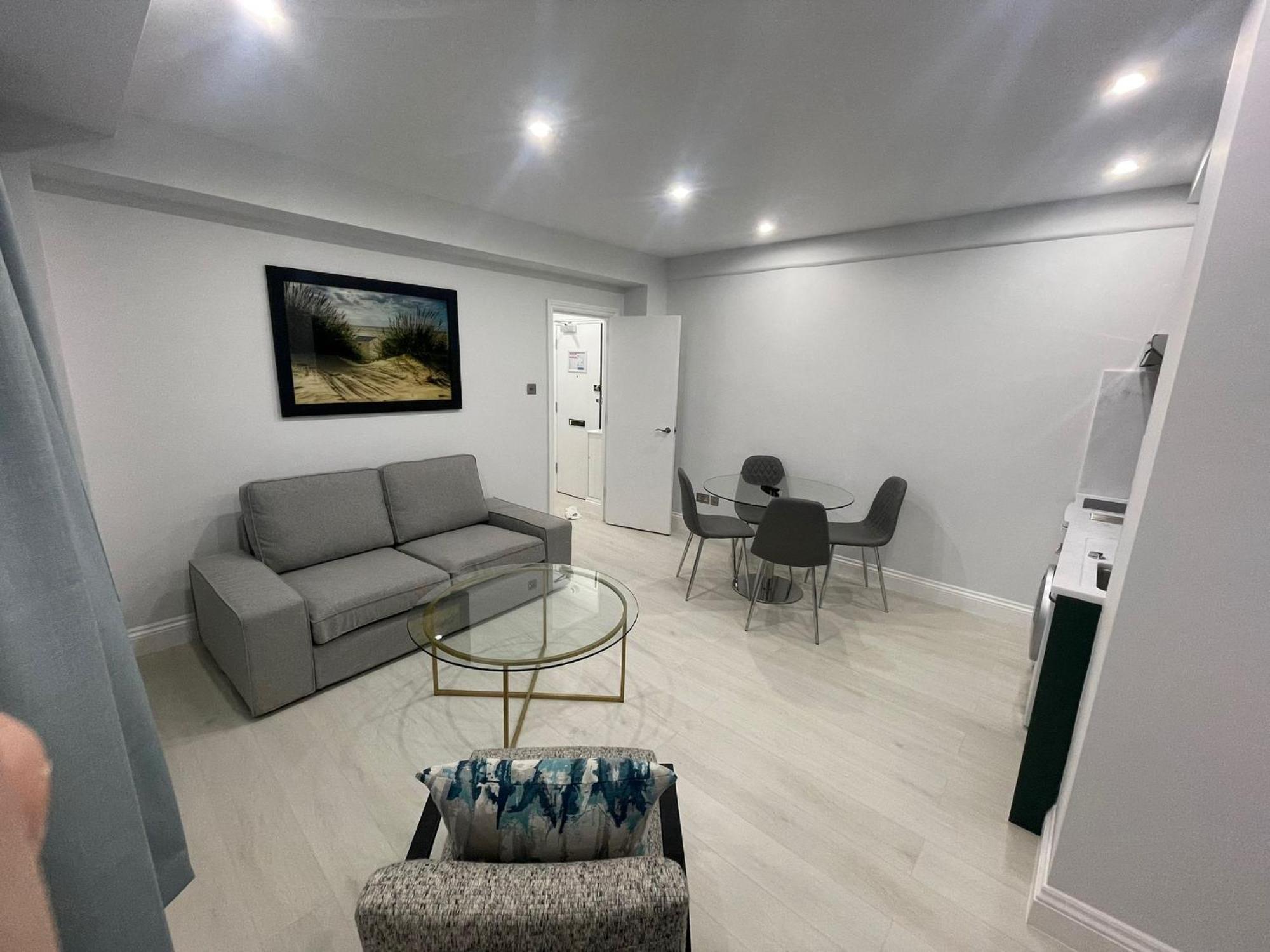 Chelsea Cloisters Serviced Apartments London Exterior photo